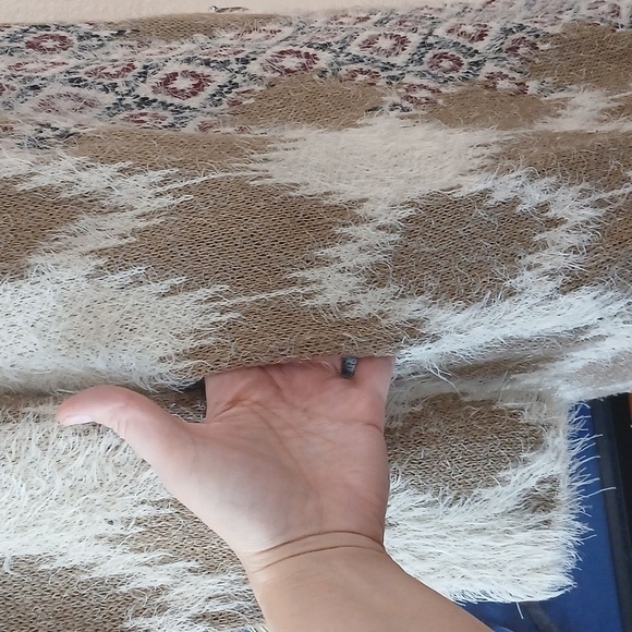 BCBGMaxAzria Women's Brown and Cream Sweater - Picture 11 of 12